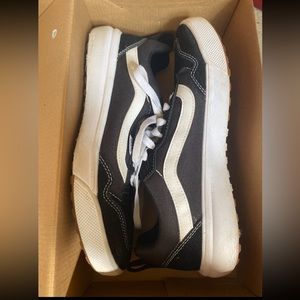 Vans Range Exp Suede Low-Top Sneaker Black/White US Men's Size 9